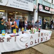 Public et Bénévoles au 1er Anniversaire de Bric A Broc Solid'R